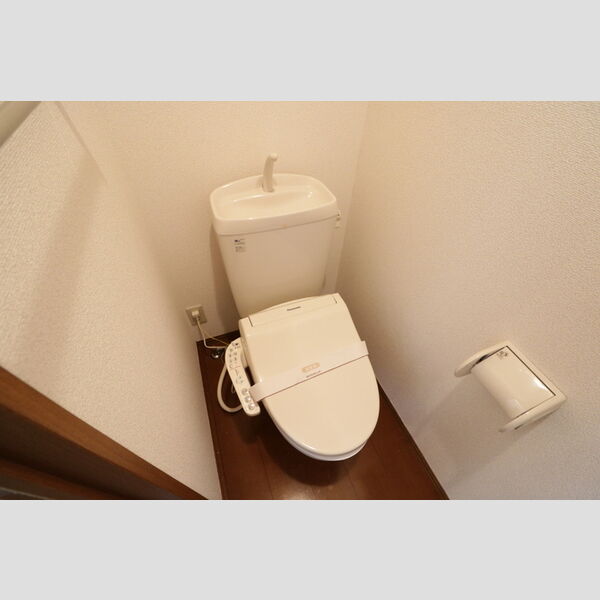 トイレ (102・トイレ)