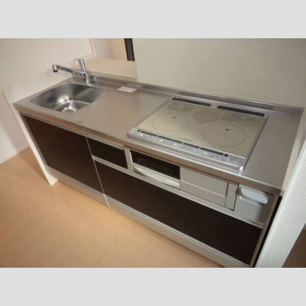 キッチン (B101 103 キッチン)