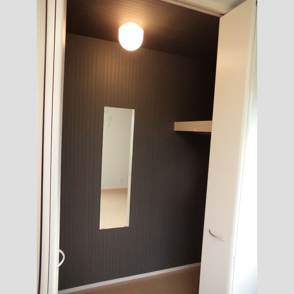 収納 (101ウォークインクローゼット)