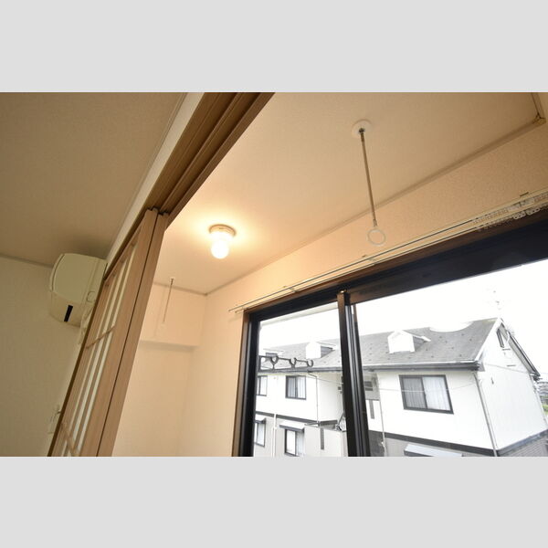 その他 (B201・室内物干し金具)