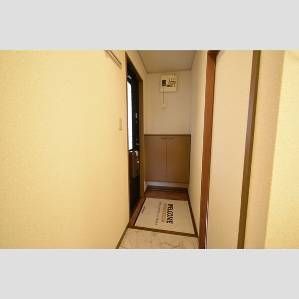 玄関 (B201・玄関)