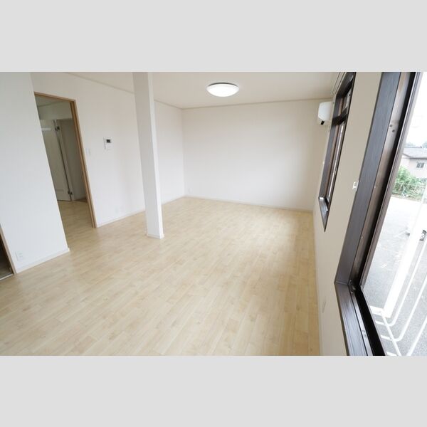 その他 (202・洋室)