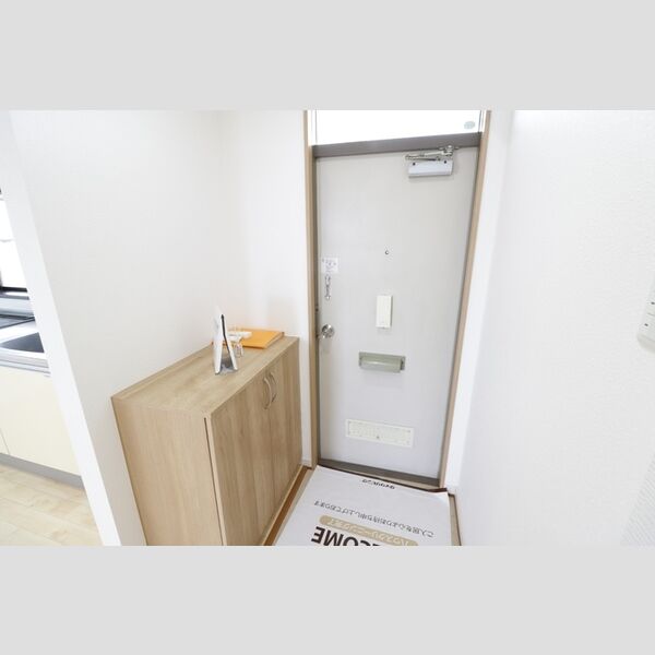 玄関 (202・玄関)