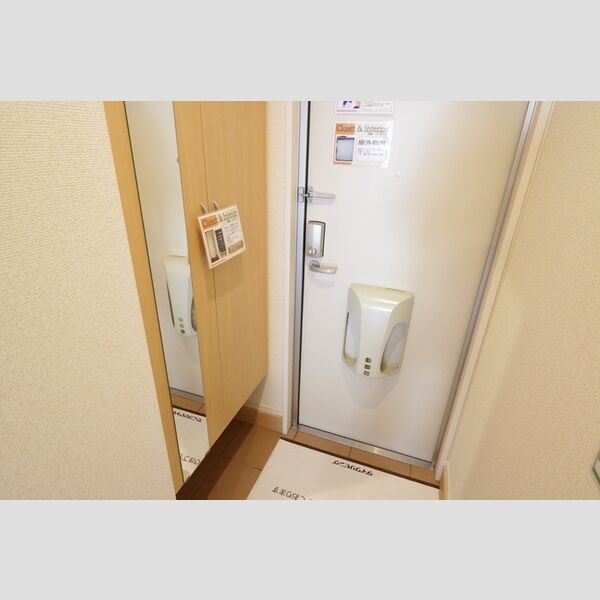 玄関 (A101・玄関)