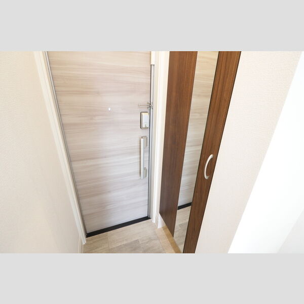 玄関 (103・玄関)