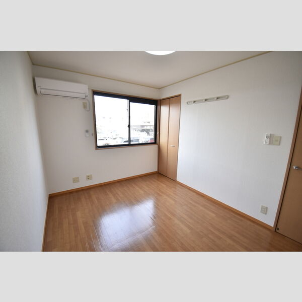 その他 (洋室6帖)