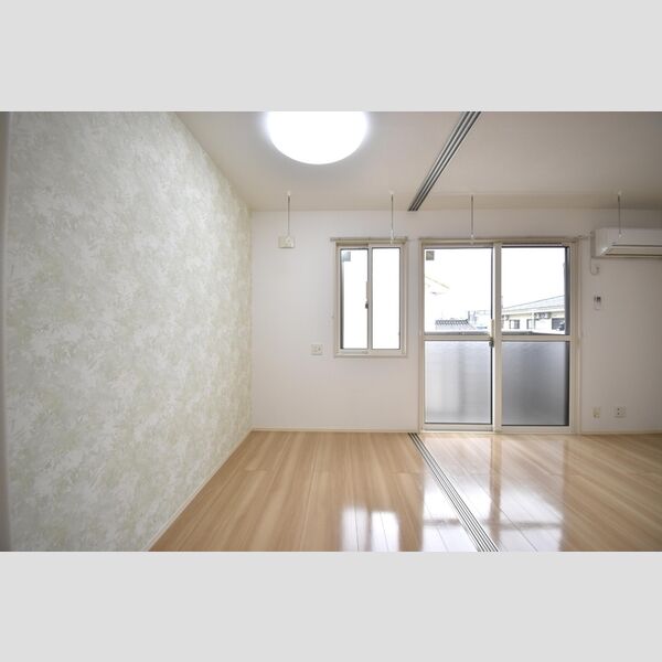 その他 (202・洋室)