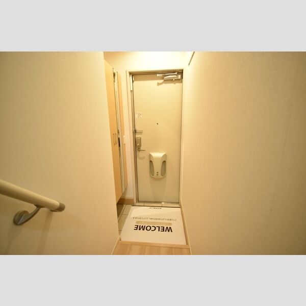 玄関 (202・玄関)