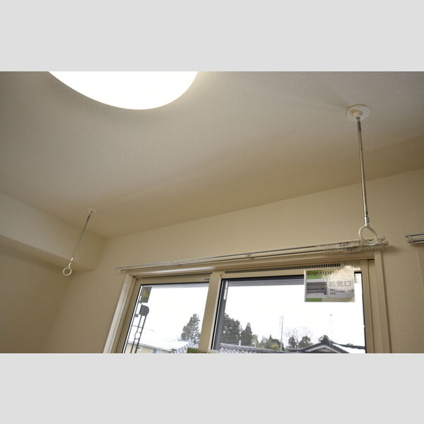 その他 (206・室内物干し金具)