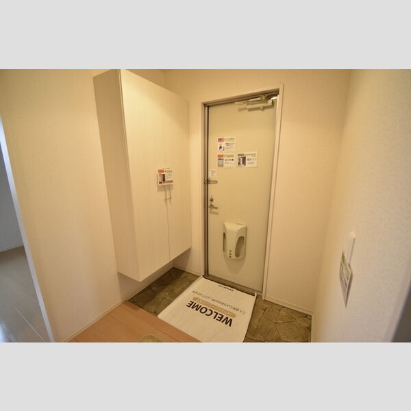 玄関 (202・玄関)