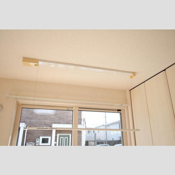 その他 (B101・室内物干し)