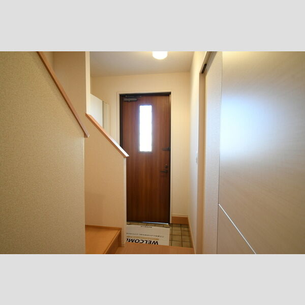 玄関 (B101・玄関)