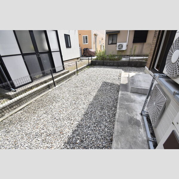 その他 (102・専用庭)