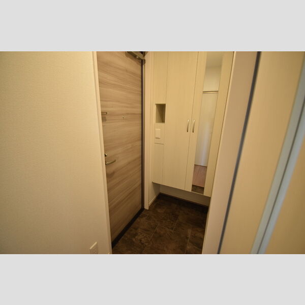 玄関 (101・玄関)