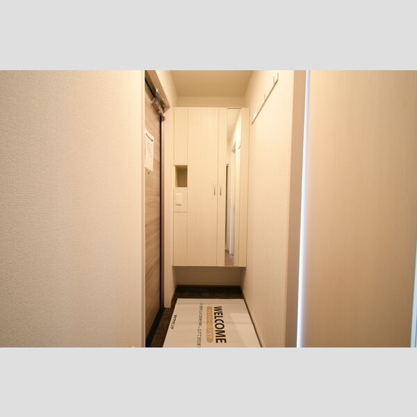 玄関 (201・玄関)