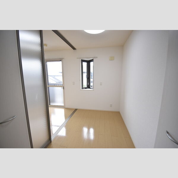 その他 (205・洋室)