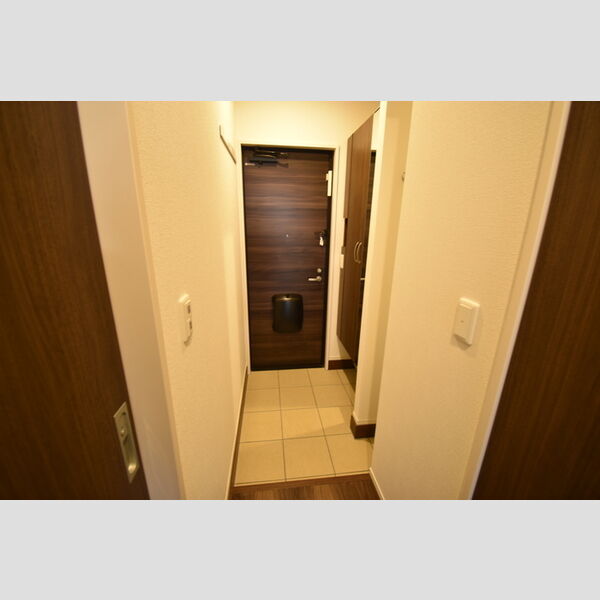 玄関 (103・玄関)