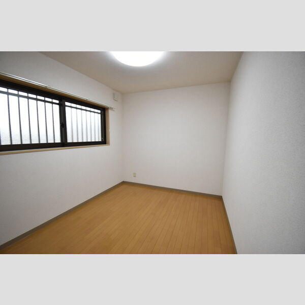 その他 (102・洋室)