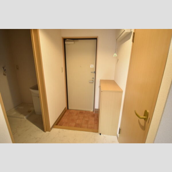 玄関 (102・玄関)