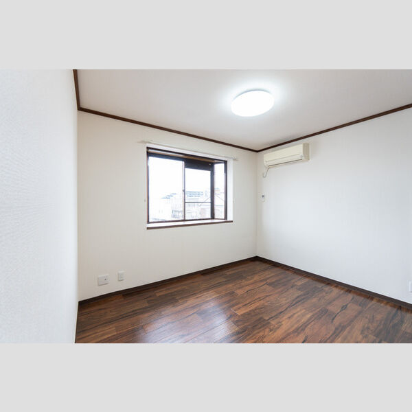 その他 (北側洋室)