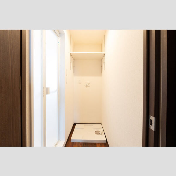 その他 (洗濯機置場)