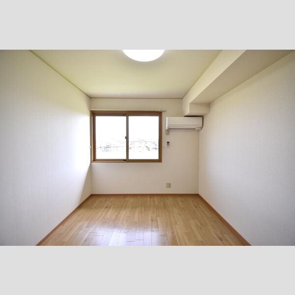 その他 (202・洋室)