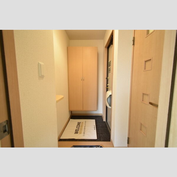 玄関 (A101・玄関)