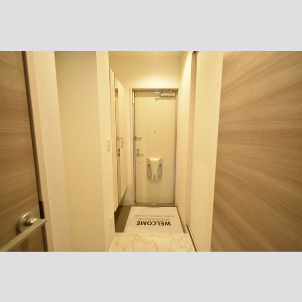 玄関 (102・玄関)