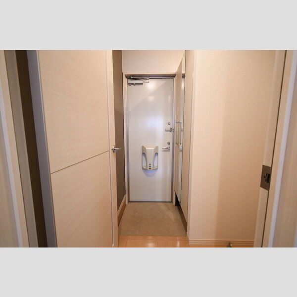 玄関 (B103・玄関)