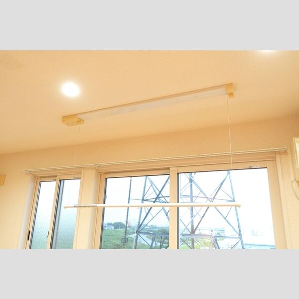 その他 (303・室内物干)