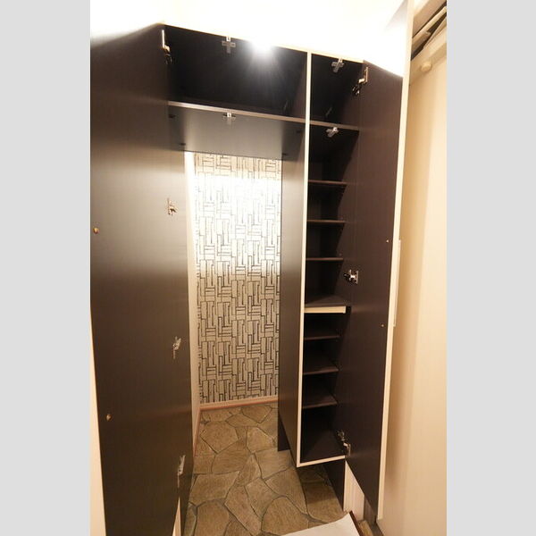 その他 (303・シューズクローク)