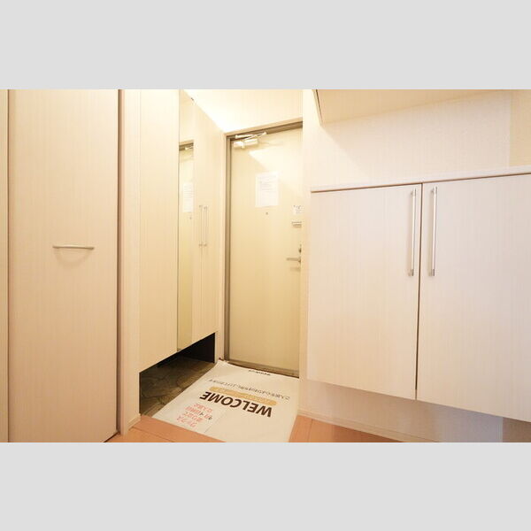 玄関 (303・玄関)