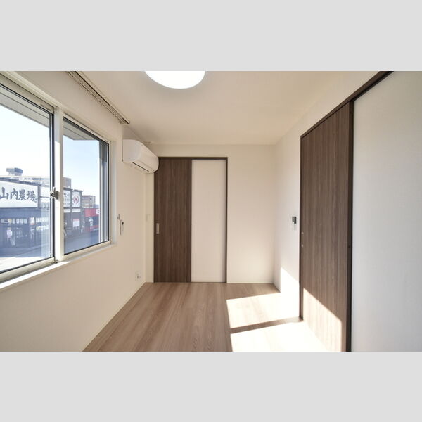 その他 (202・洋室)