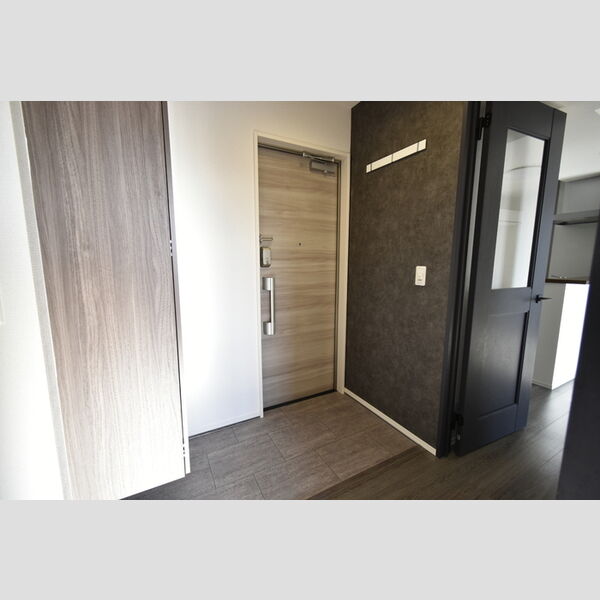 玄関 (302・玄関)