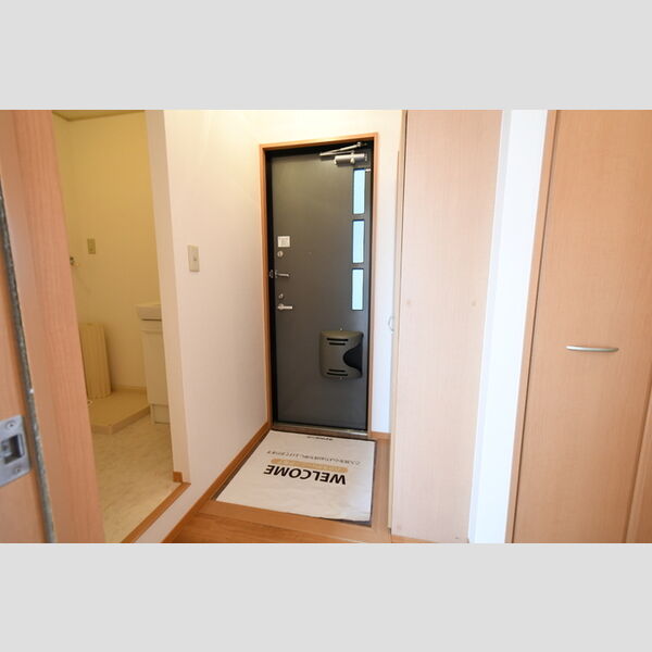 玄関 (303・玄関)