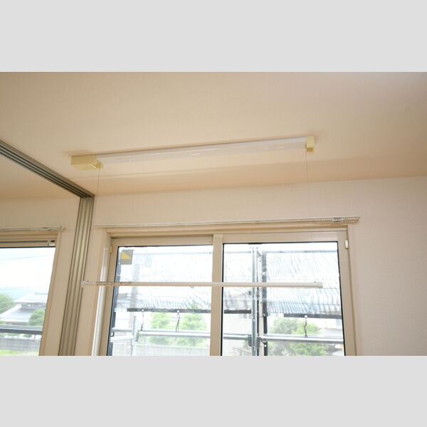 その他 (B205・室内物干し)