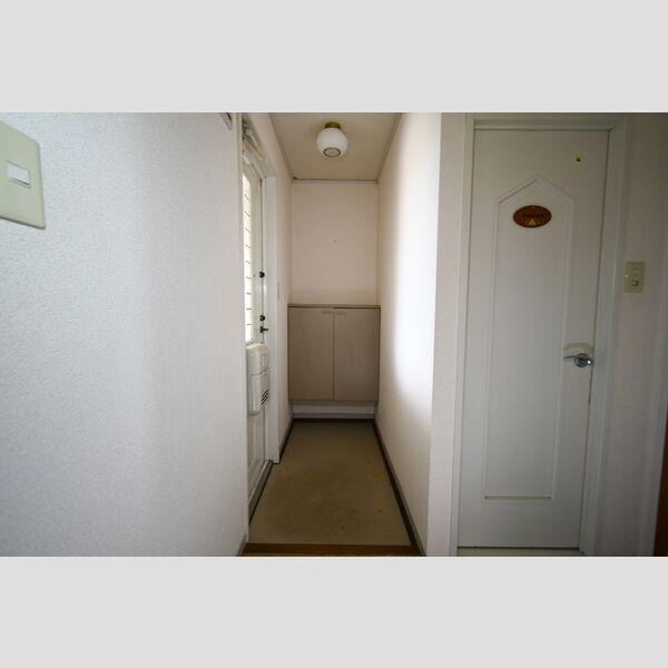 玄関 (202・玄関)