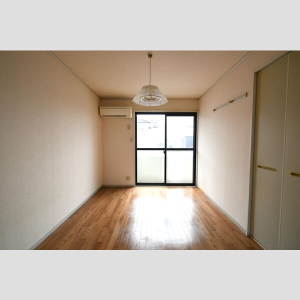 その他 (203・洋室)