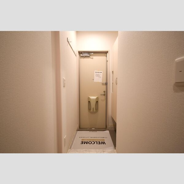 玄関 (102・玄関)