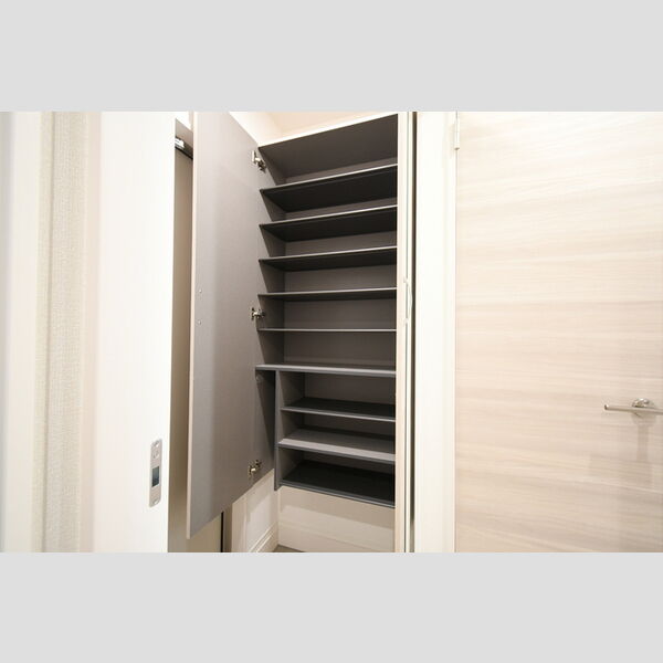 その他 (105・シューズボックス)