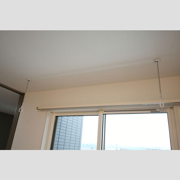 その他 (301・室内物干し金具)