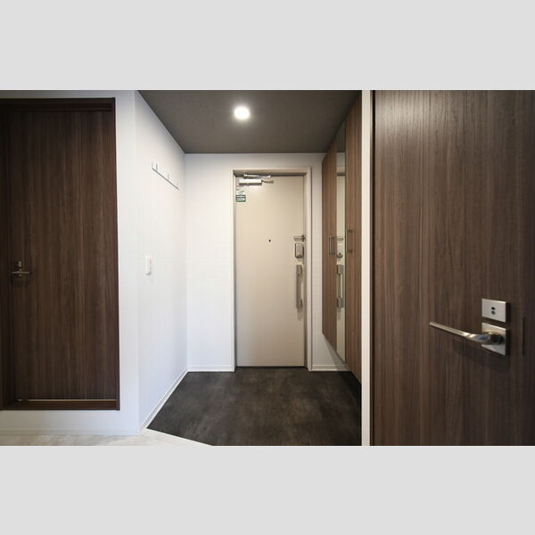 玄関 (301・玄関)