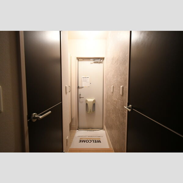 玄関 (101・玄関)