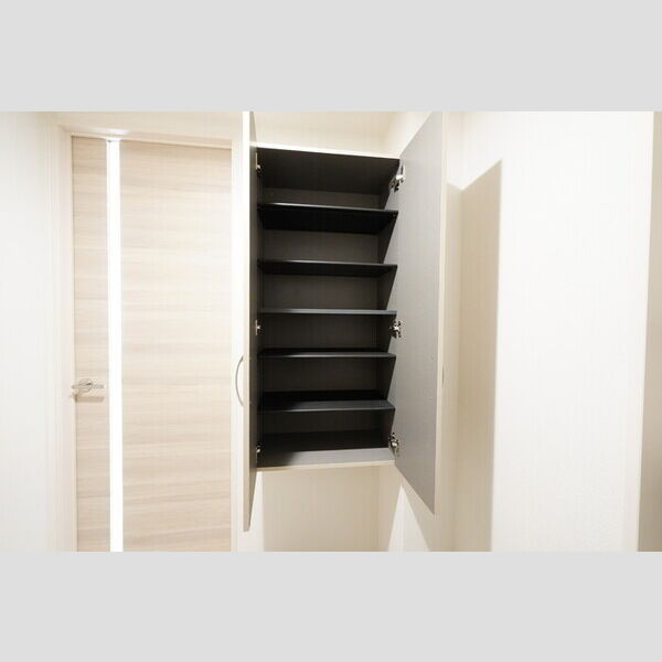 その他 (105・シューズボックス)