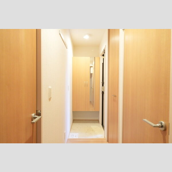 玄関 (101・玄関)