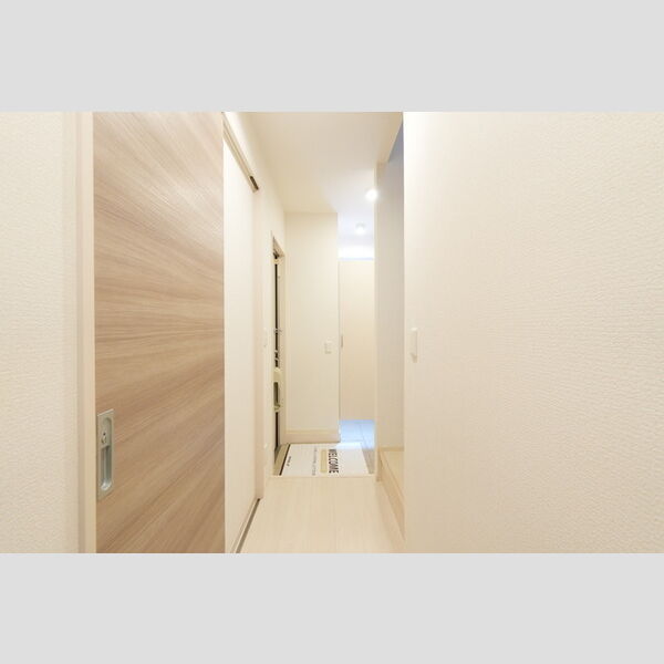 玄関 (102・玄関)