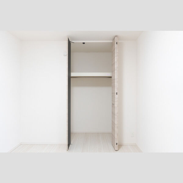 その他 (クローゼット)