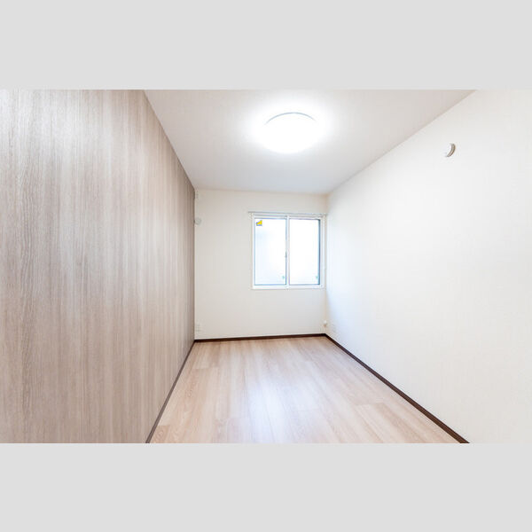 その他 (102・東側洋室)