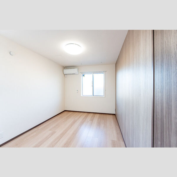 その他 (301・東側洋室)