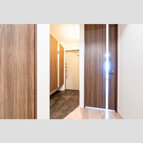 玄関 (301・玄関)